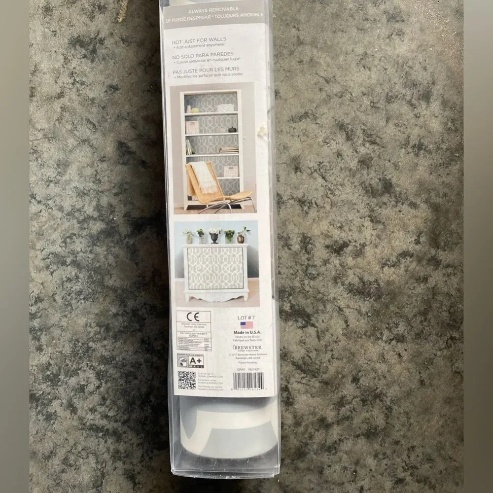 NIB Wall Pops! Nu Wallpaper Style Gran Trellis